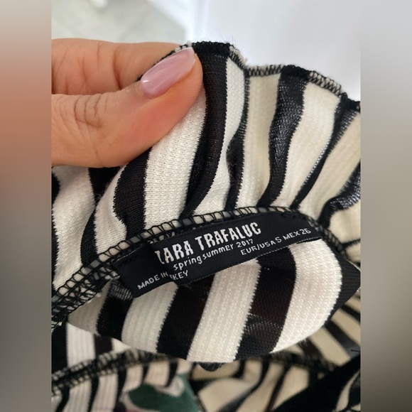 🛍️ZARA LIMITED EDITION. BEAUTIFUL OPEN BACK TOP - Picture 5 of 6